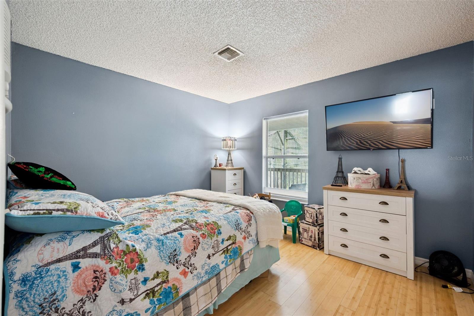 Image 19 of 33 For 1315 Falconwood Court