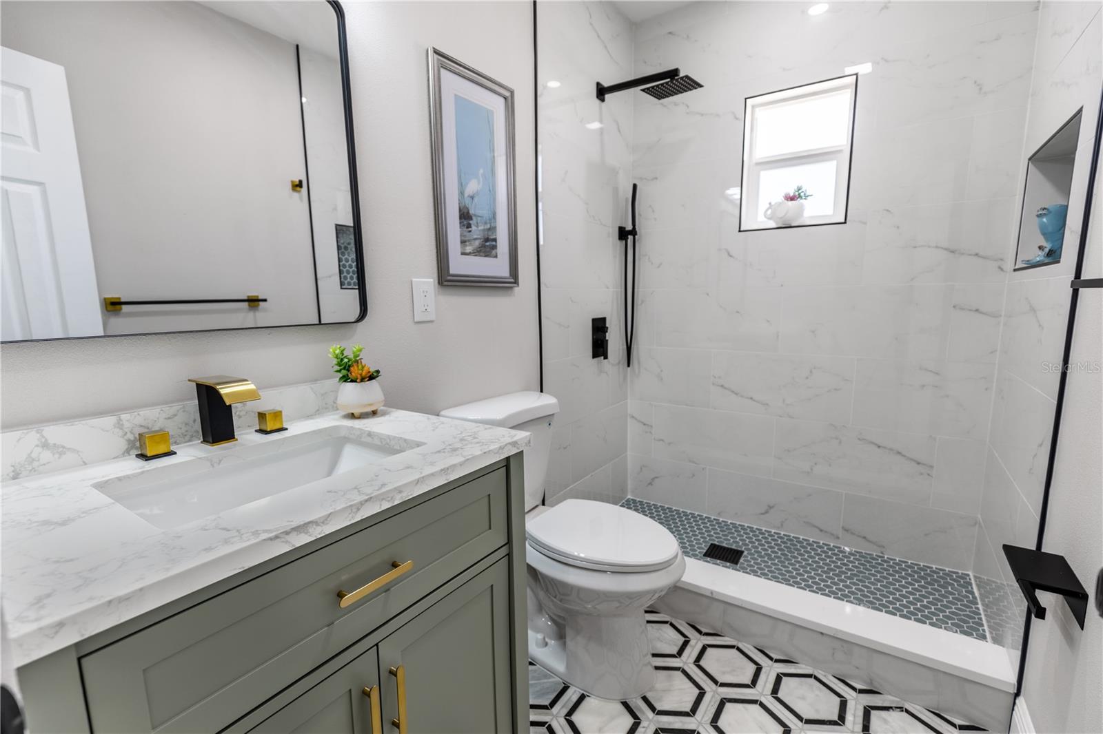 Image 10 of 16 For 307 Legion Place