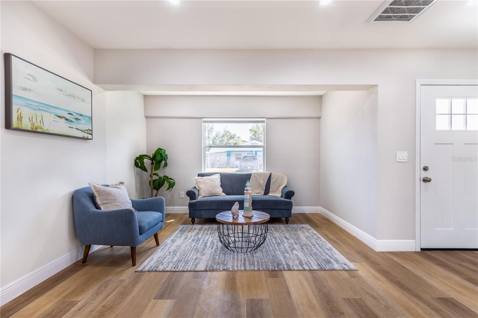 Image 3 of 16 For 307 Legion Place