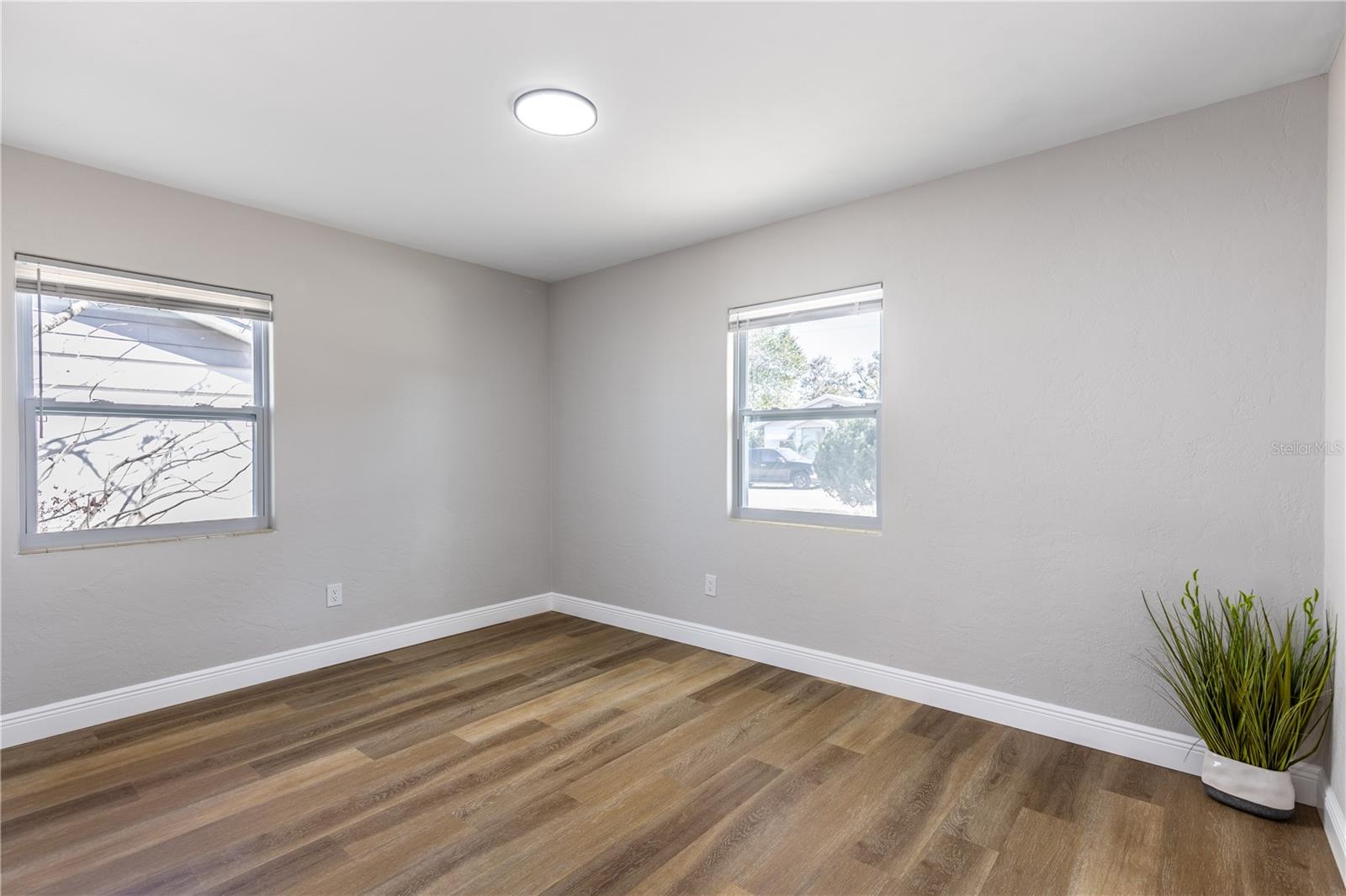 Image 9 of 16 For 307 Legion Place