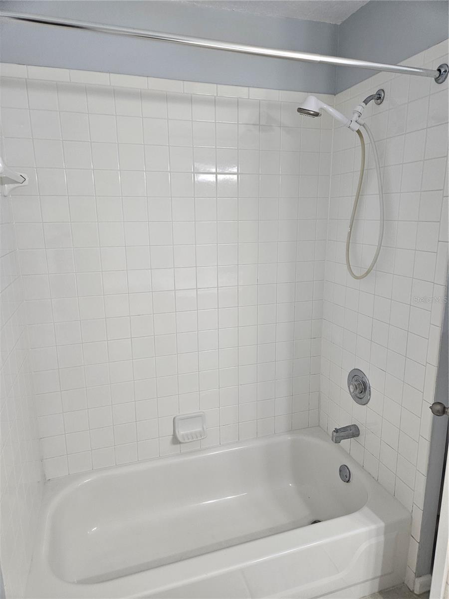 Image 26 of 41 For 2321 Water View Loop