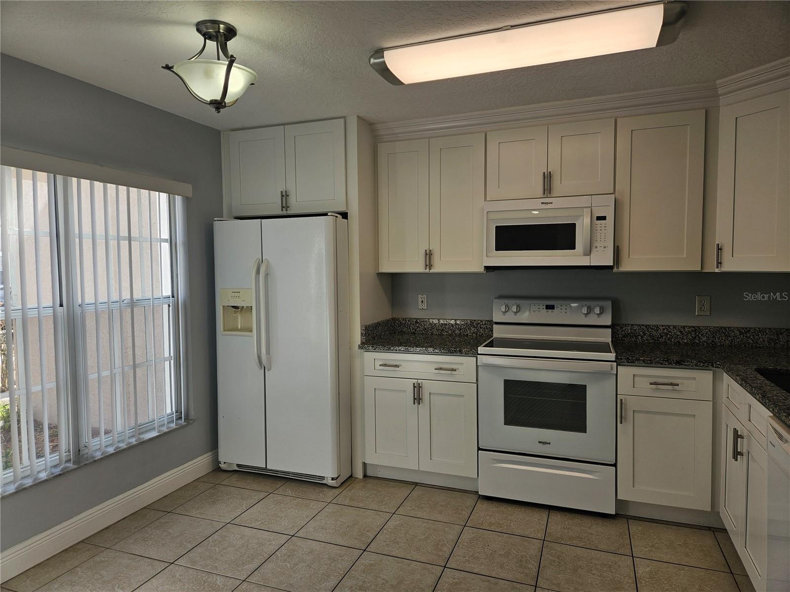 Image 3 of 41 For 2321 Water View Loop