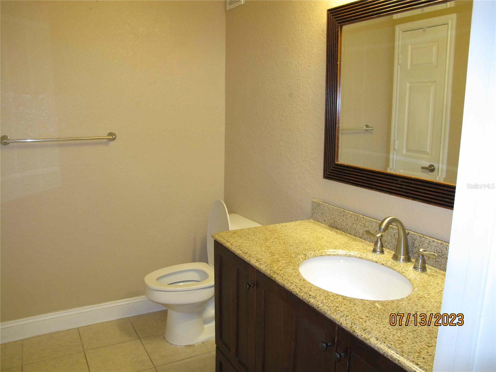 Image 16 of 23 For 860 Orange Avenue 159