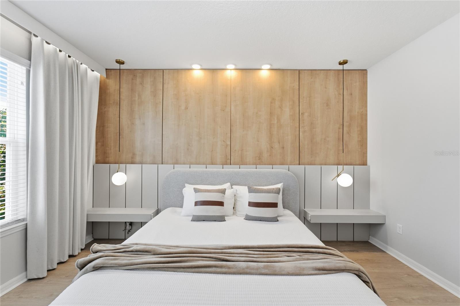 Image 5 of 64 For 1860 Sawyer Palm Place