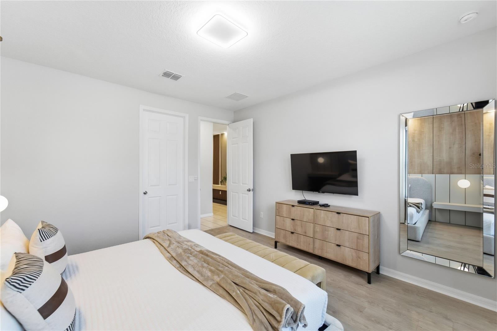 Image 6 of 64 For 1860 Sawyer Palm Place