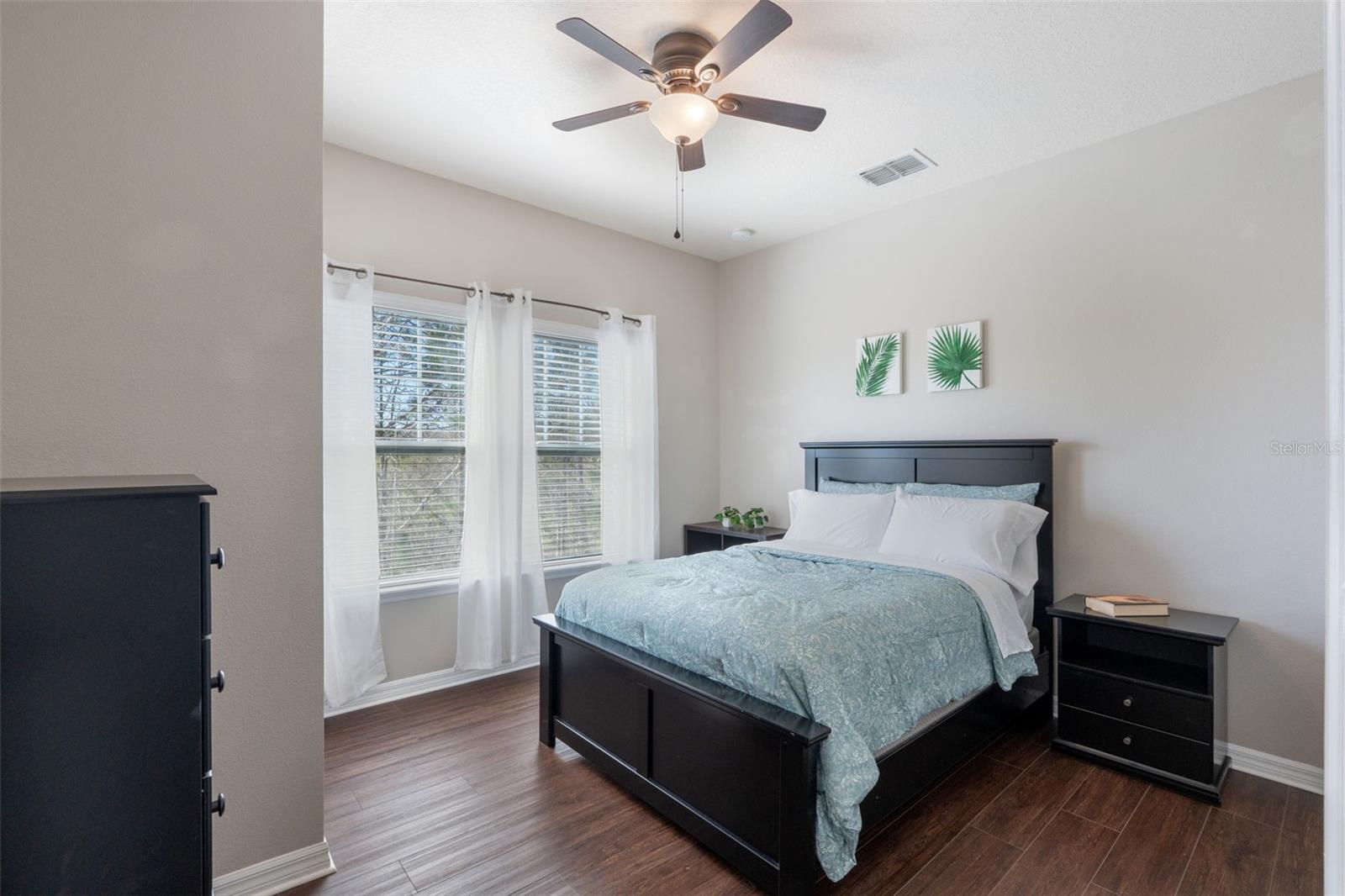 Image 32 of 50 For 3209 Wish Avenue