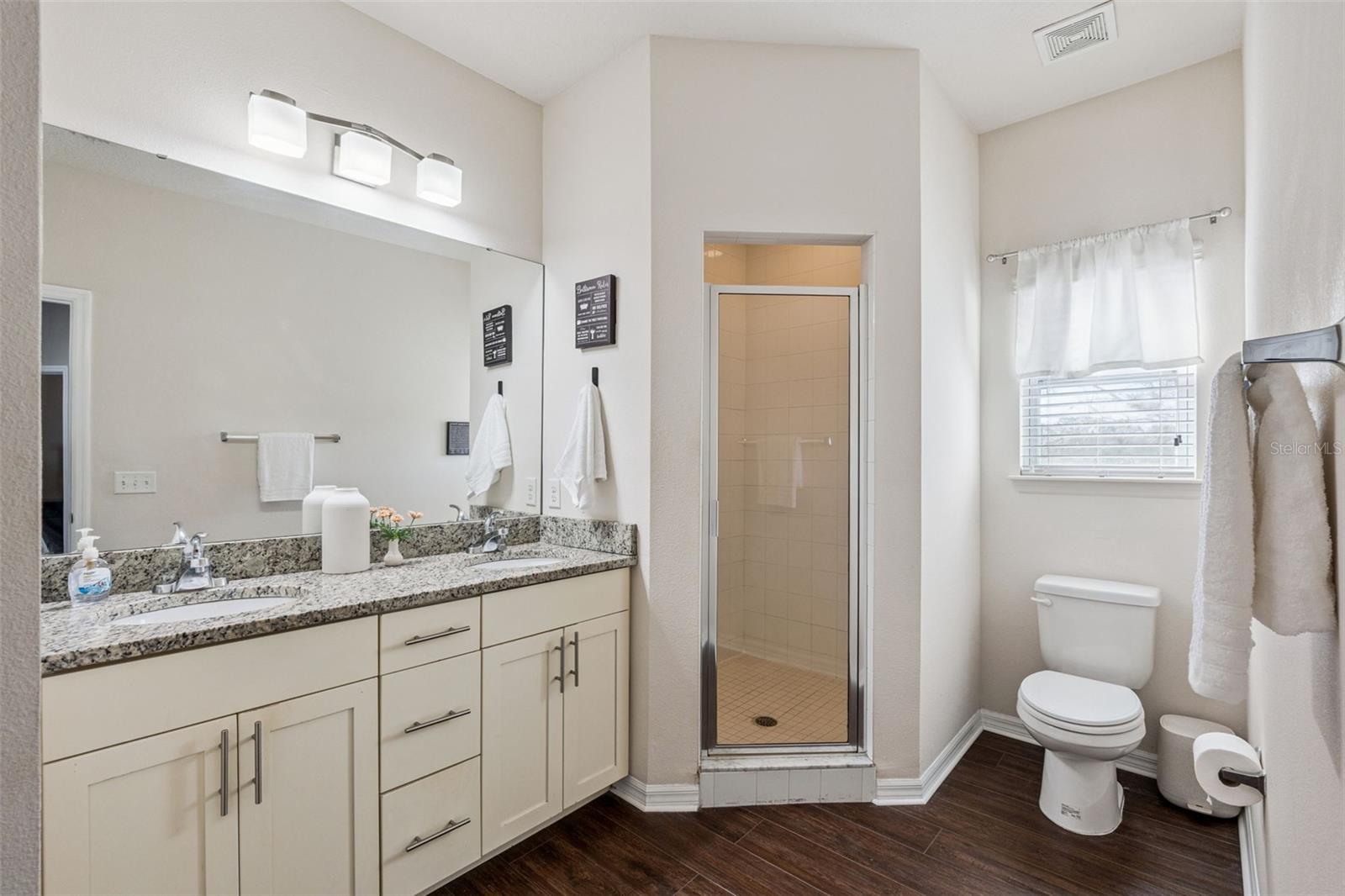 Image 33 of 50 For 3209 Wish Avenue