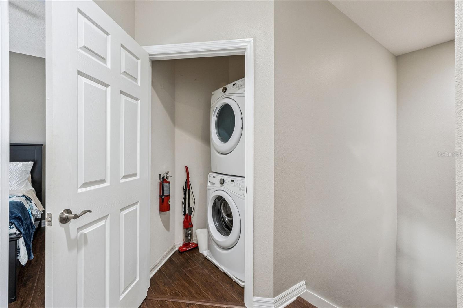 Image 34 of 50 For 3209 Wish Avenue