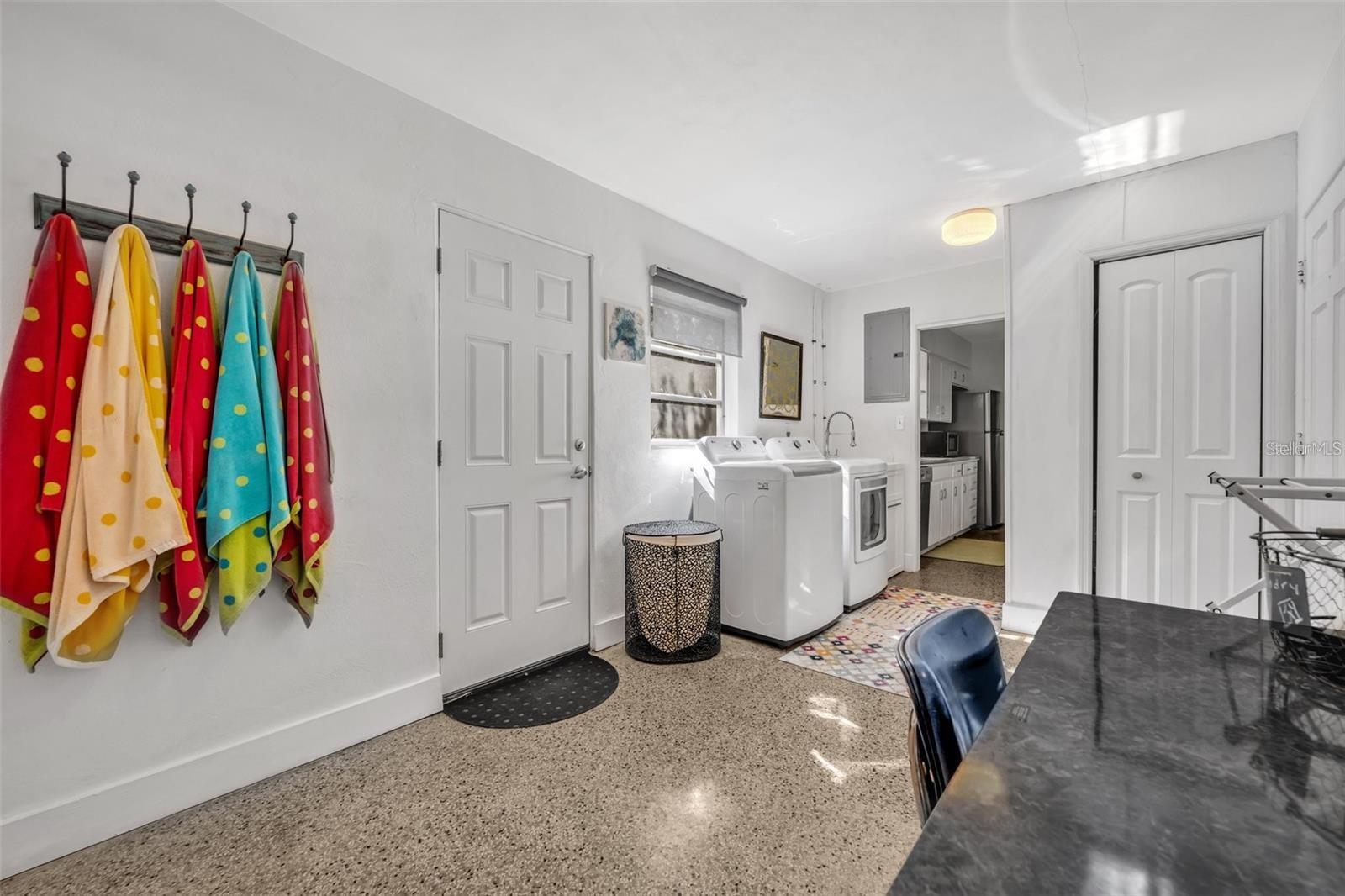 Image 24 of 32 For 1850 Whitehall Drive