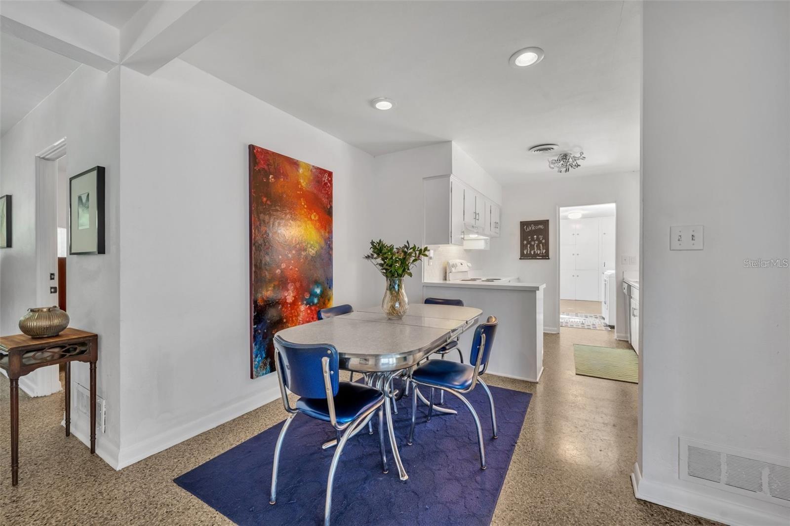 Image 9 of 32 For 1850 Whitehall Drive