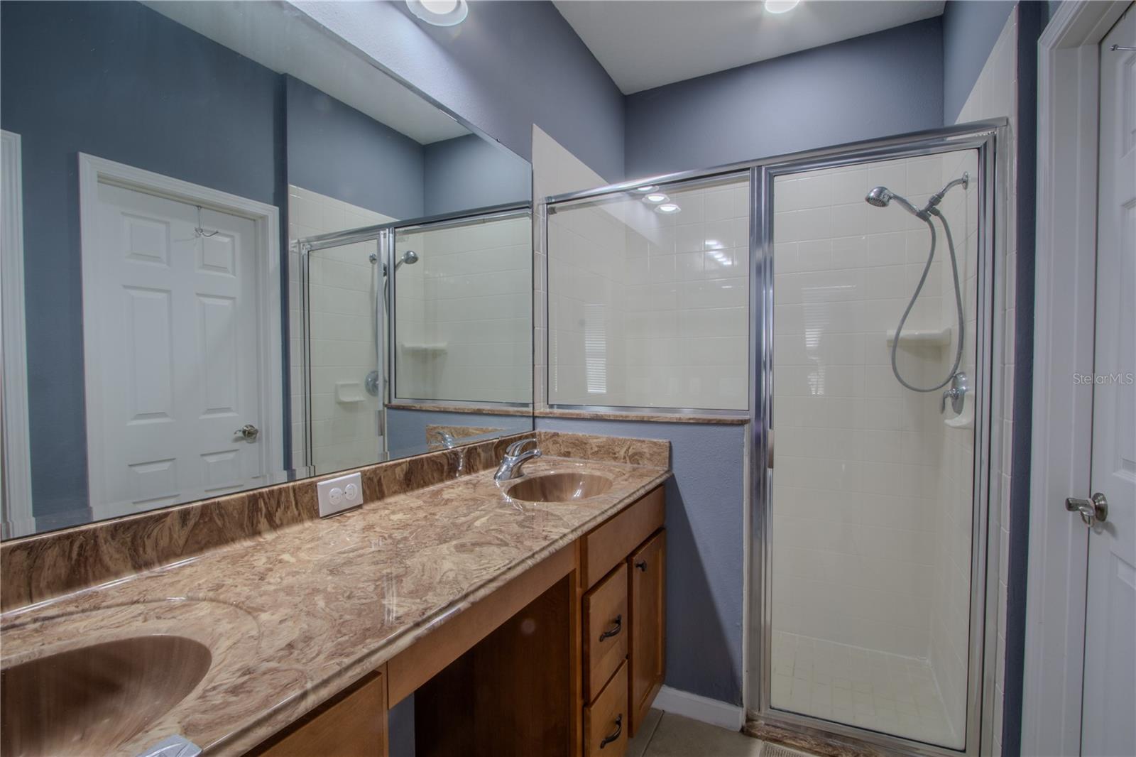 Image 16 of 26 For 762 Terrace Spring Drive