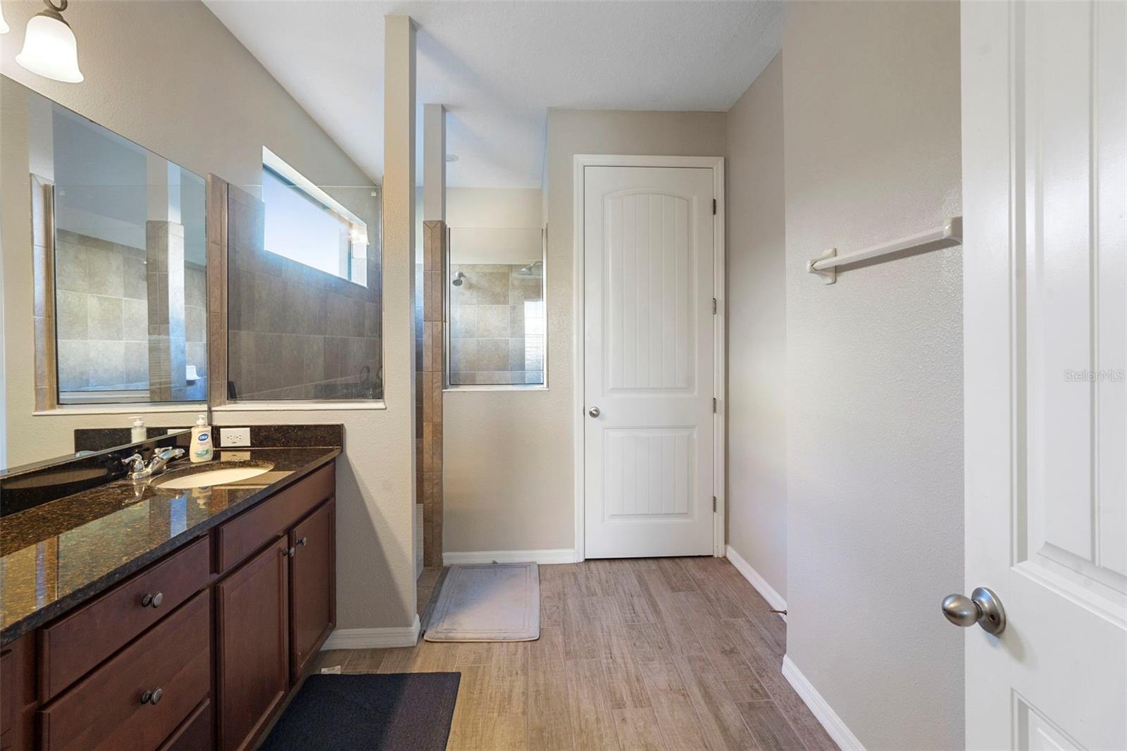 Image 26 of 60 For 12980 Holdenbury Lane