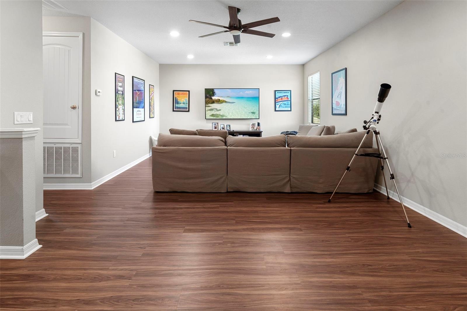 Image 33 of 60 For 12980 Holdenbury Lane