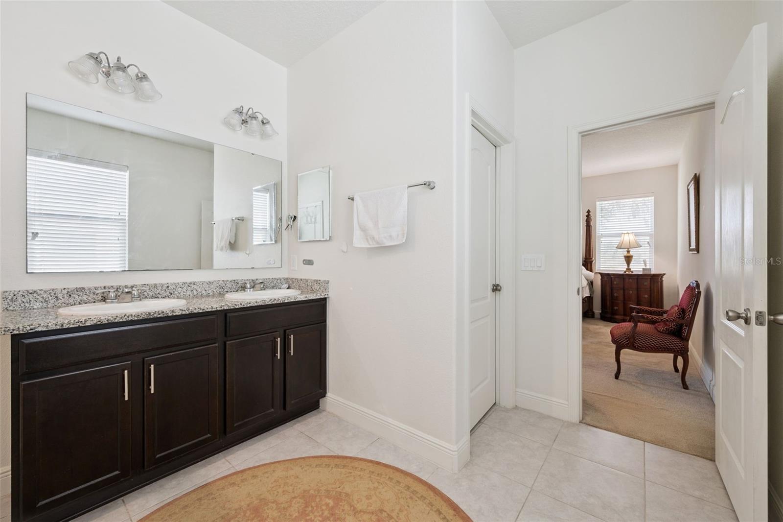 Image 18 of 37 For 14254 Seranoa Drive