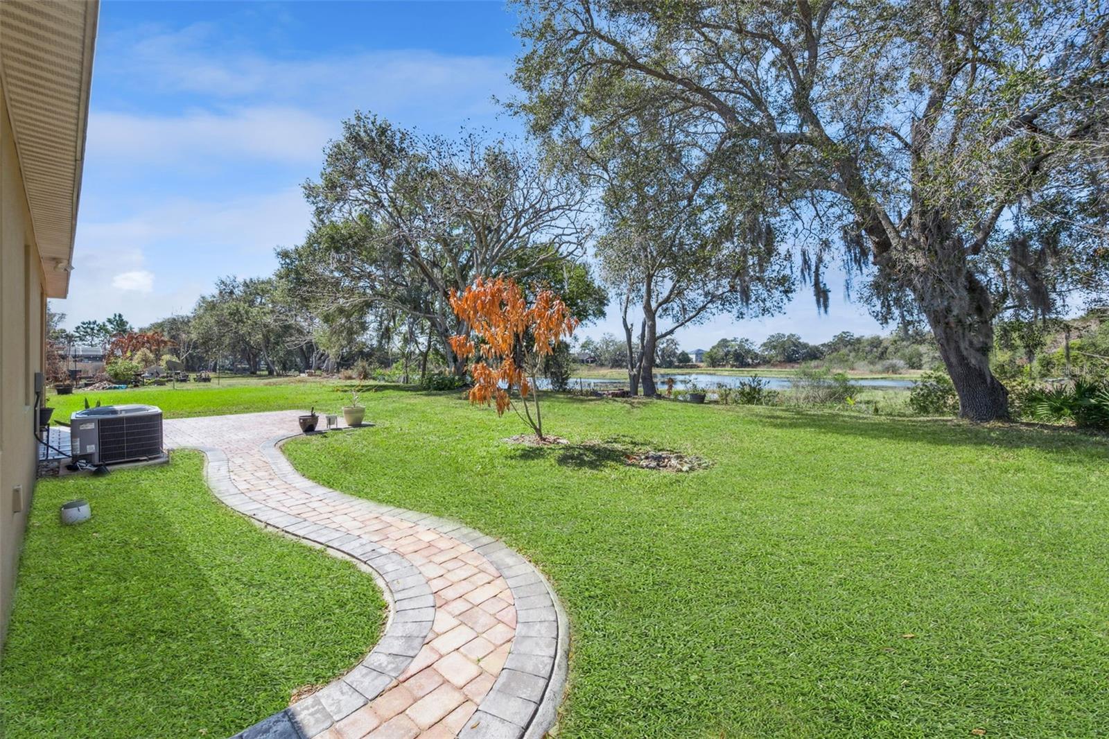 Image 25 of 37 For 14254 Seranoa Drive