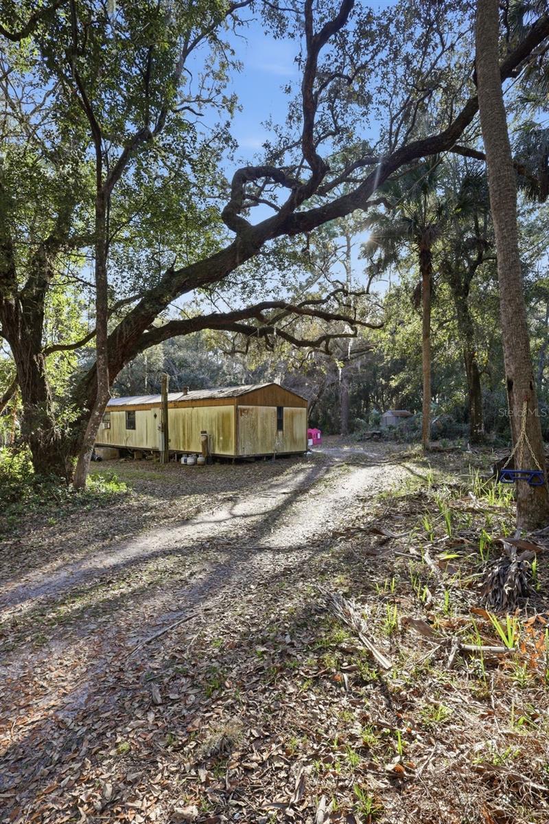 Image 28 of 31 For 932 Country Club Road