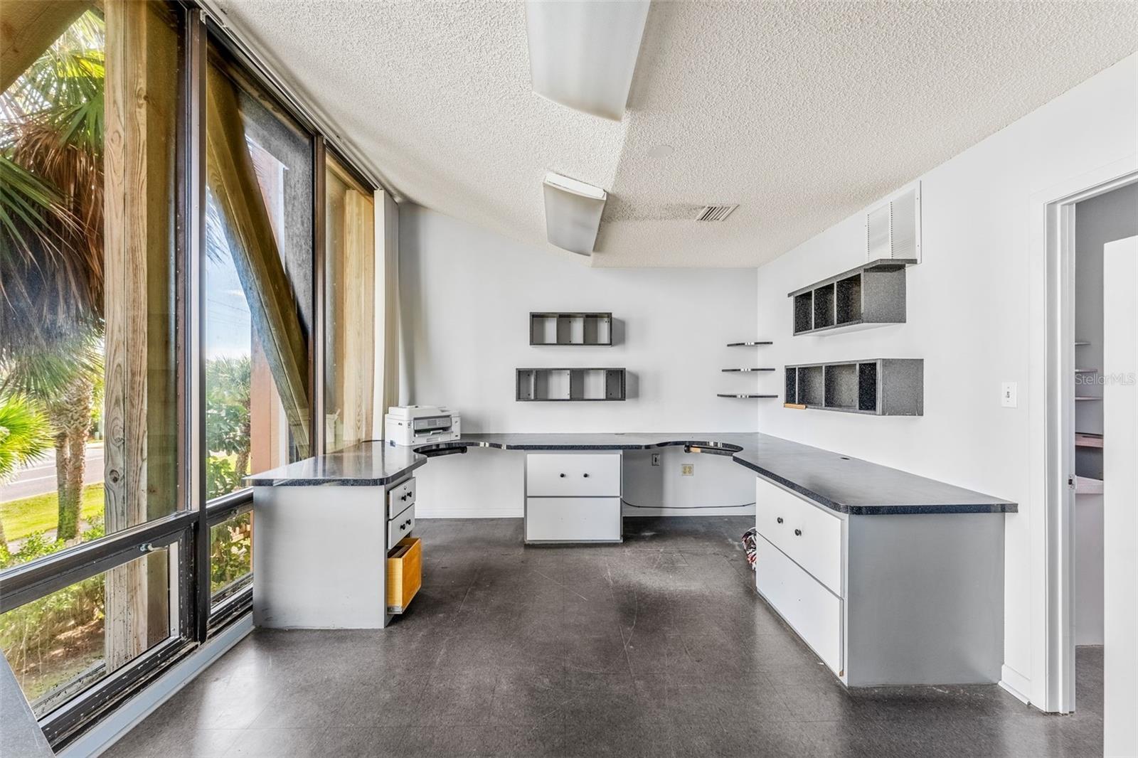 Image 26 of 38 For 1900 S. Atlantic Avenue