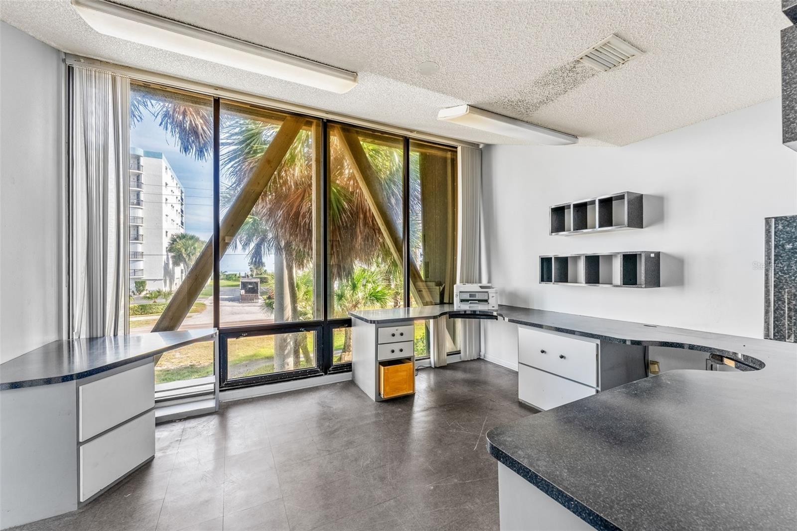 Image 28 of 38 For 1900 S. Atlantic Avenue