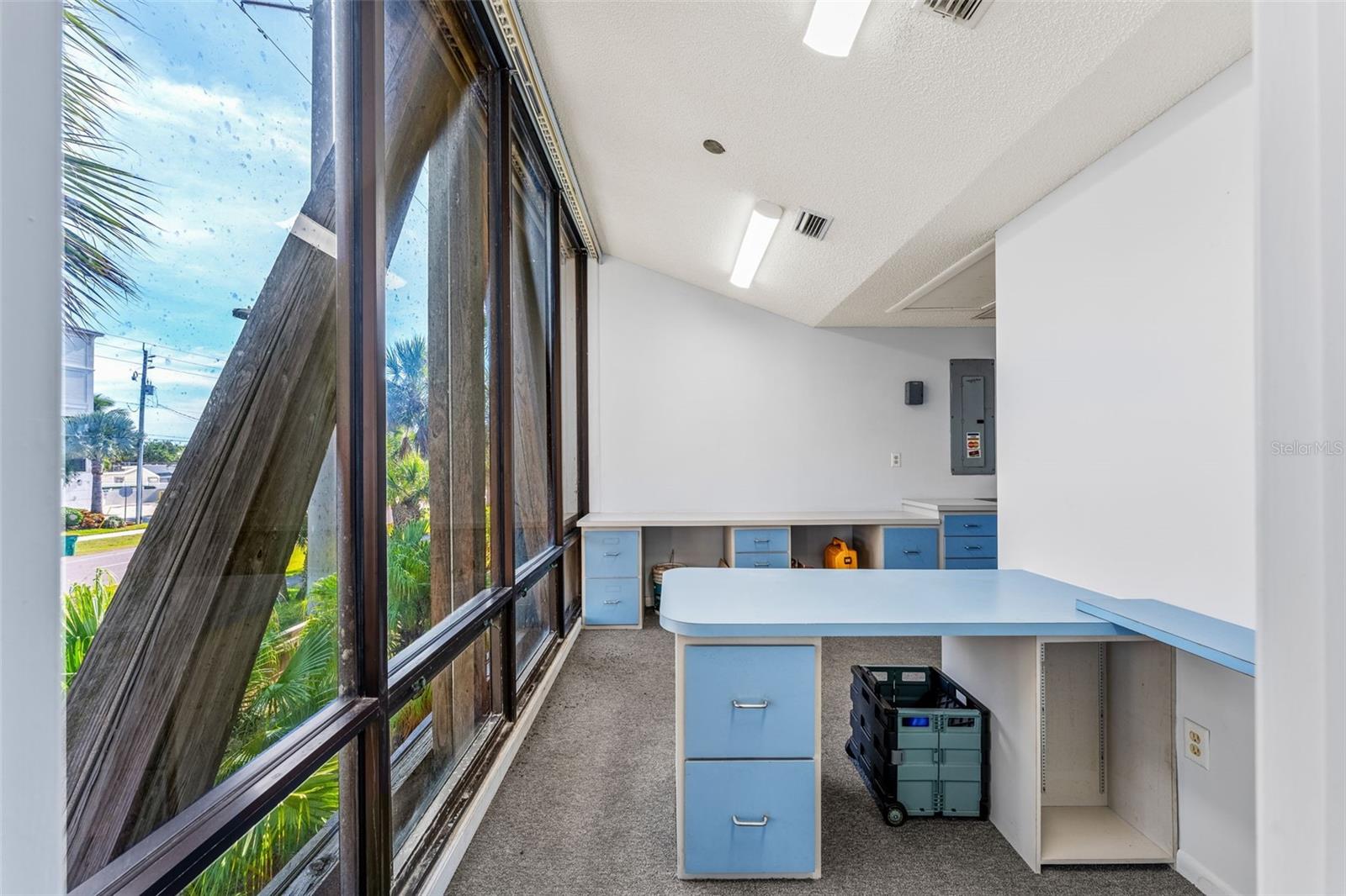 Image 31 of 38 For 1900 S. Atlantic Avenue