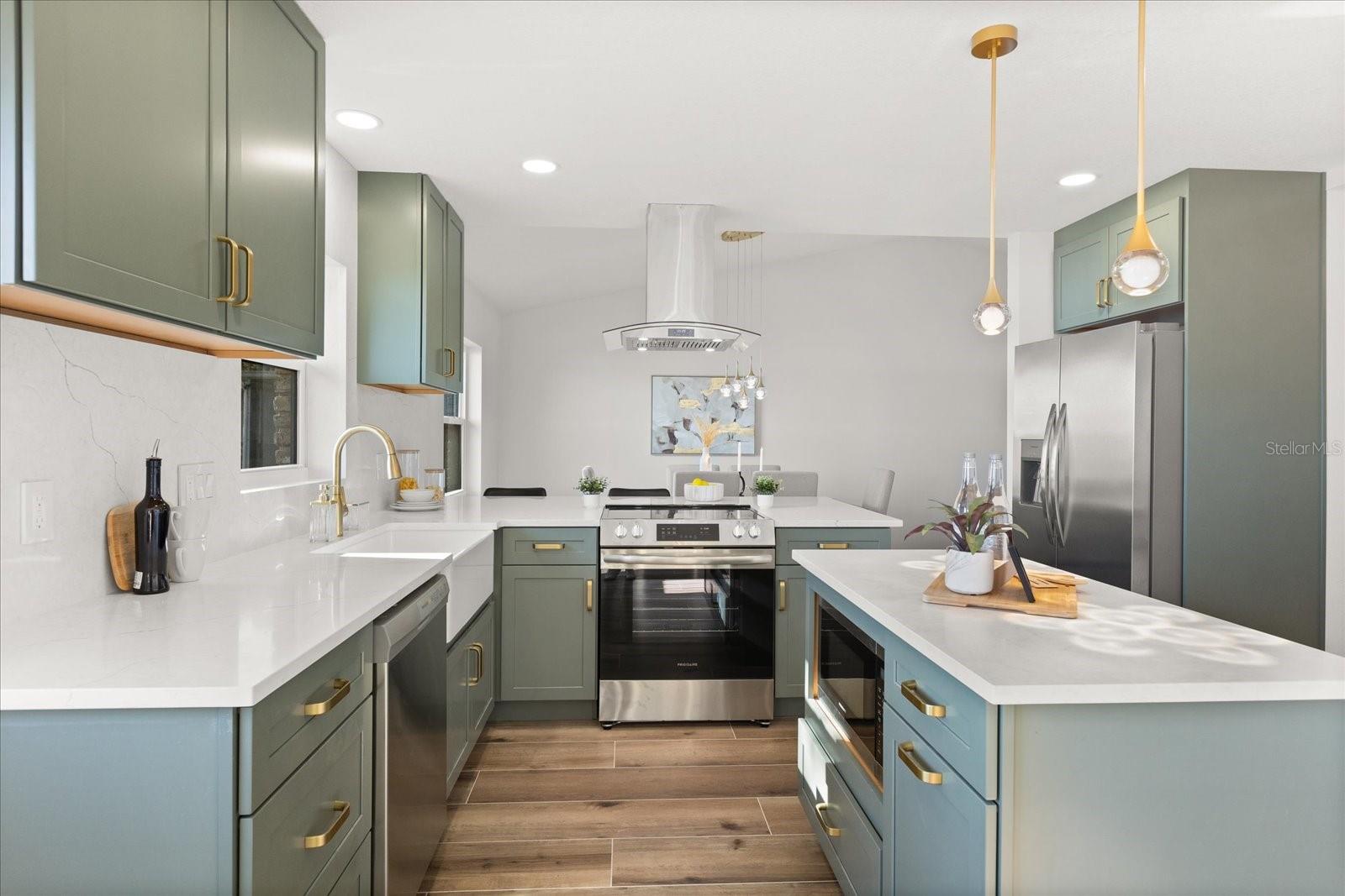 Image 12 of 47 For 9354 Lake Hickory Nut Drive