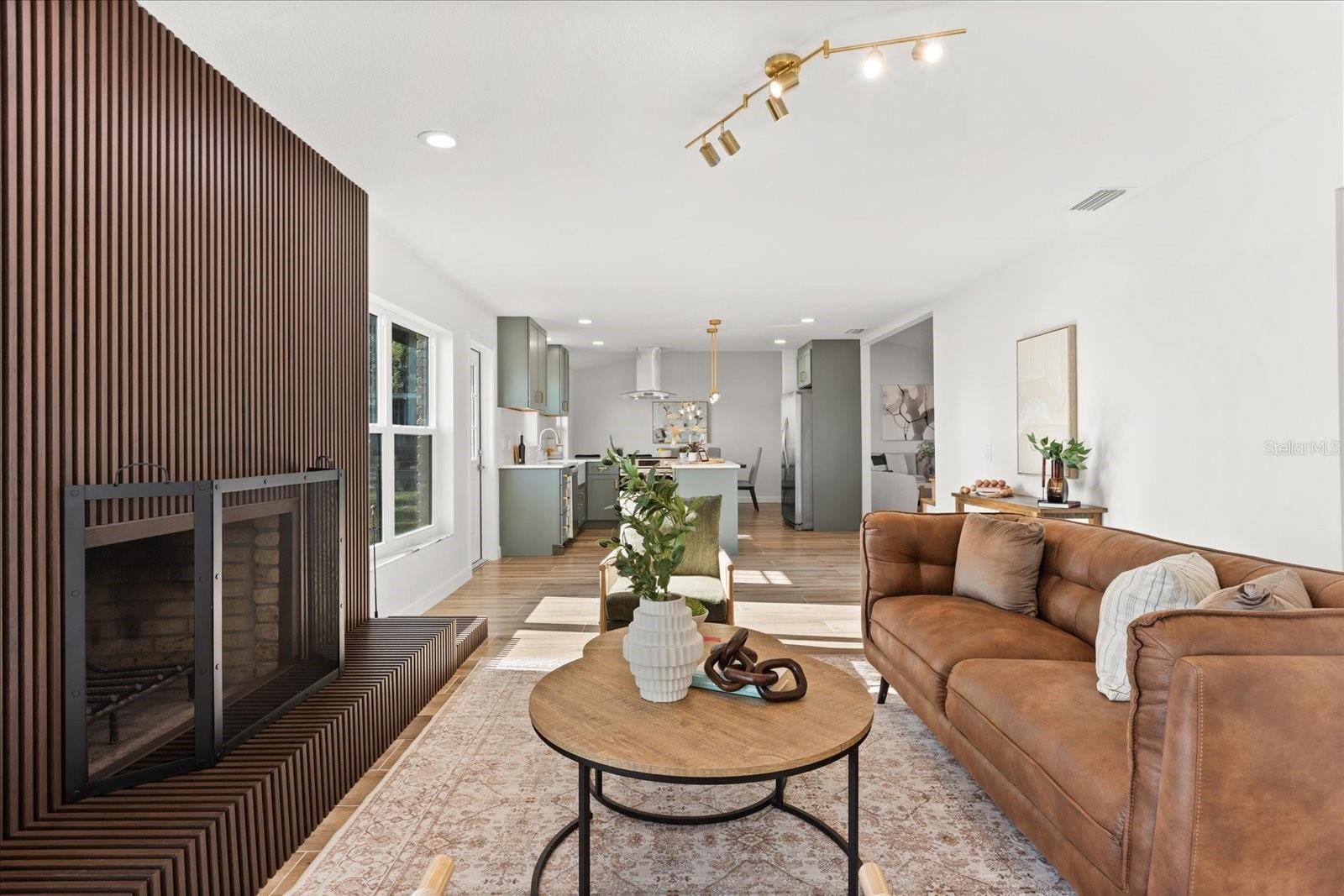 Image 18 of 47 For 9354 Lake Hickory Nut Drive