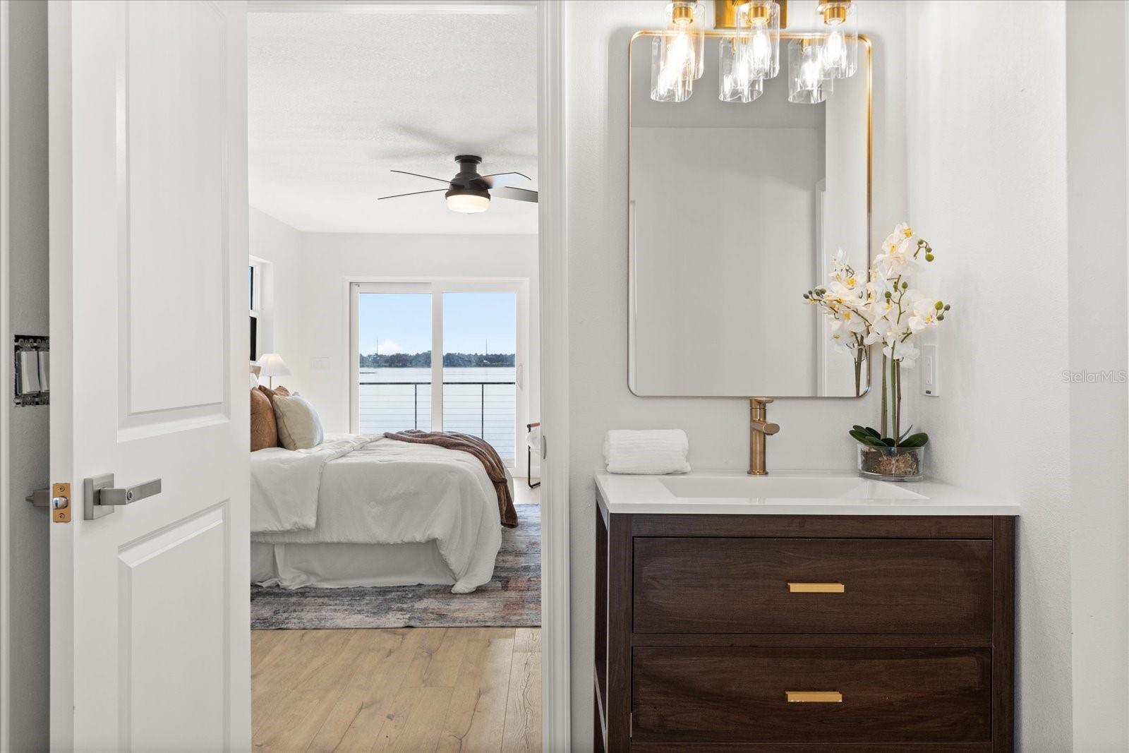 Image 25 of 47 For 9354 Lake Hickory Nut Drive