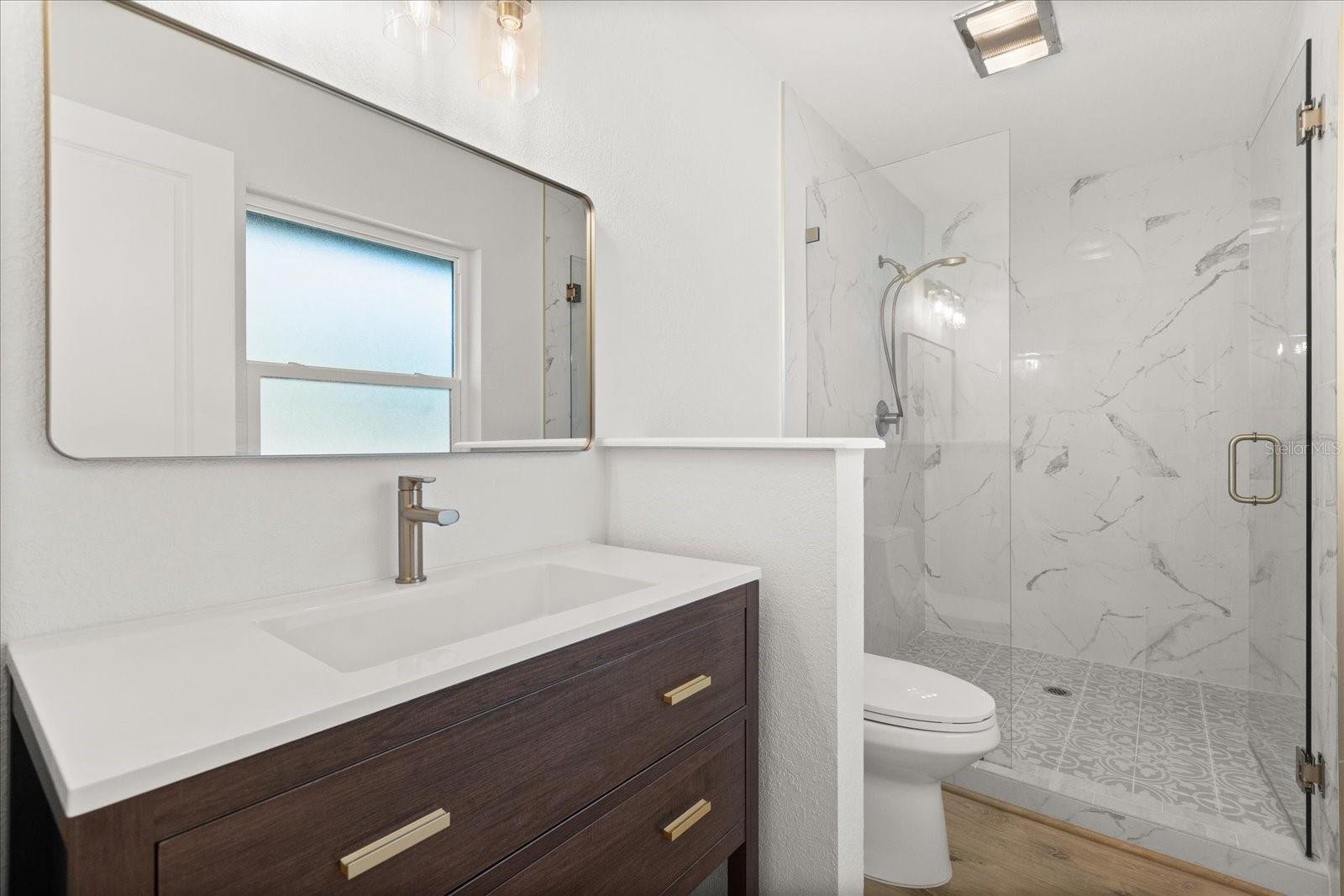 Image 27 of 47 For 9354 Lake Hickory Nut Drive