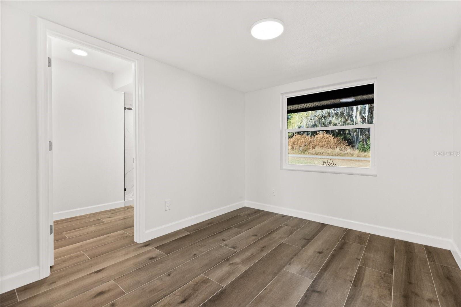 Image 30 of 47 For 9354 Lake Hickory Nut Drive