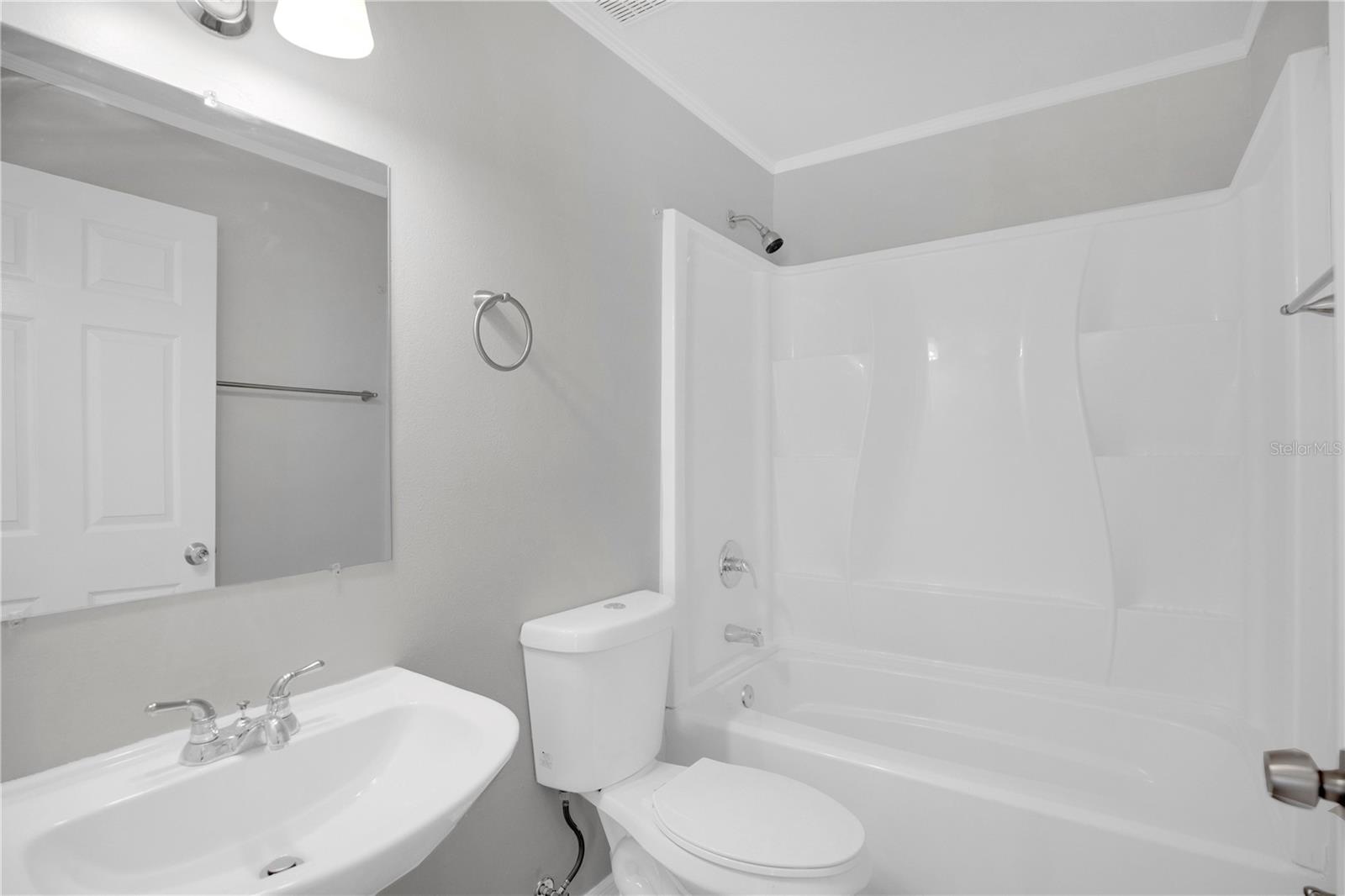 Image 15 of 22 For 901 Beresford Way