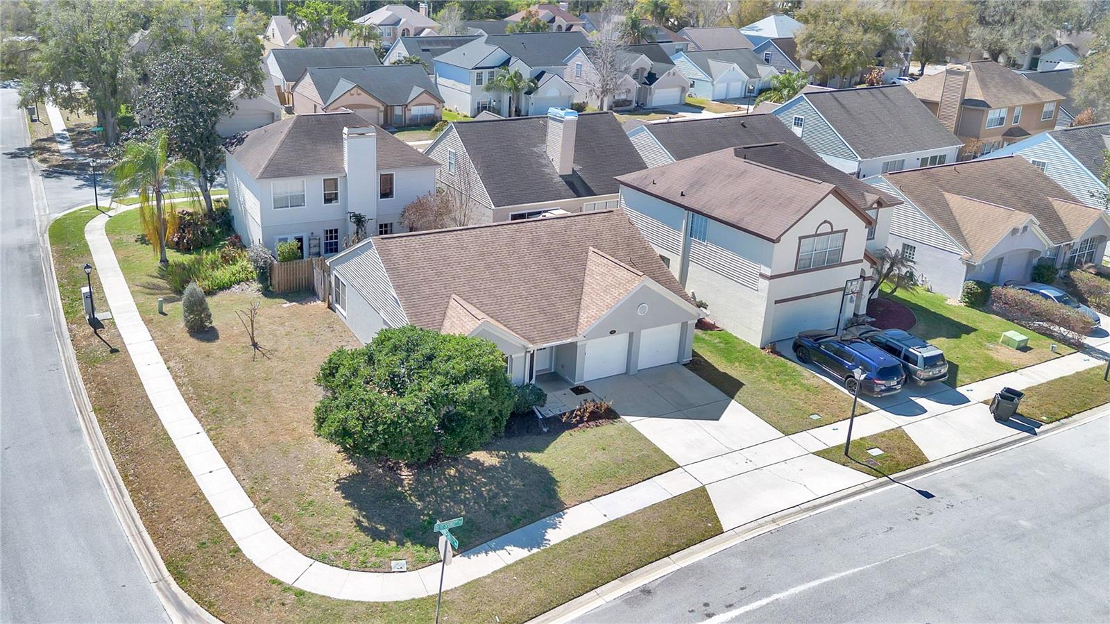 Image 19 of 22 For 901 Beresford Way