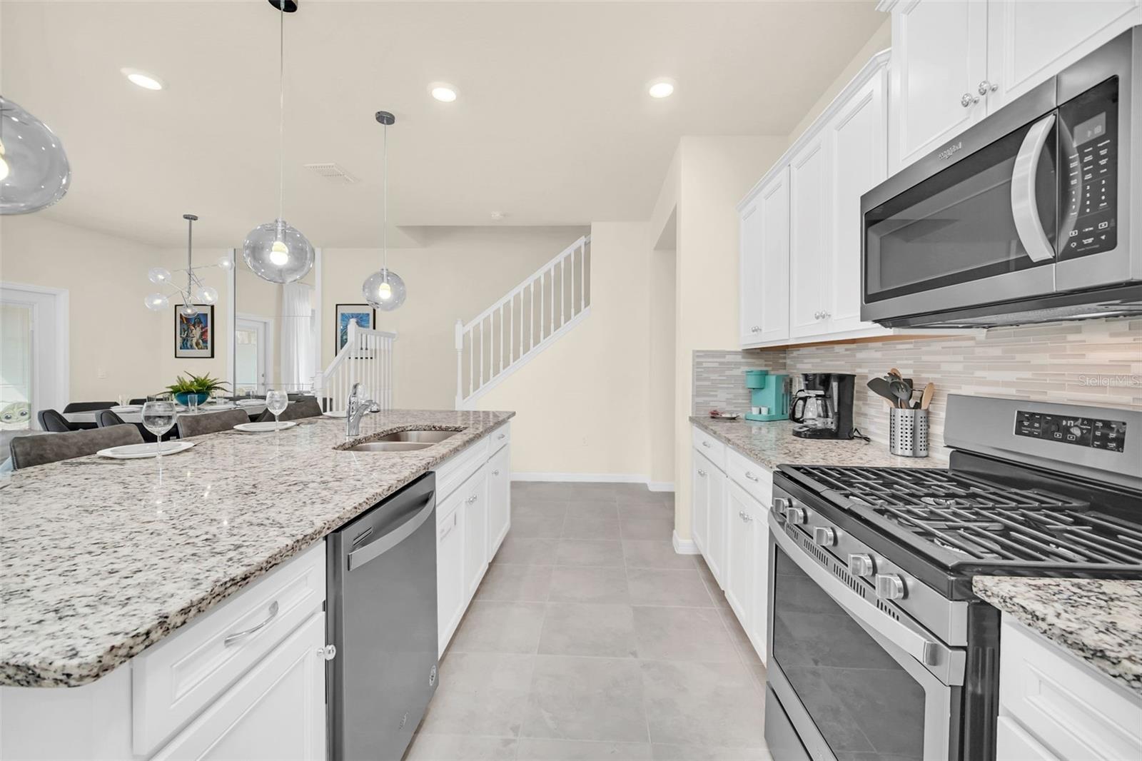 Image 10 of 65 For 7487 Oakmoss Loop