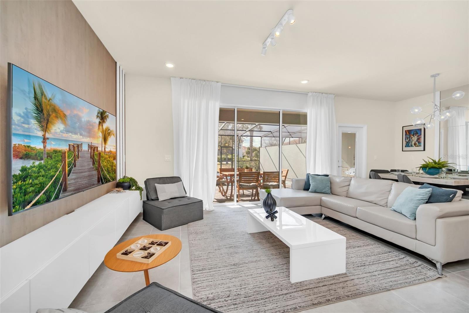 Image 20 of 65 For 7487 Oakmoss Loop