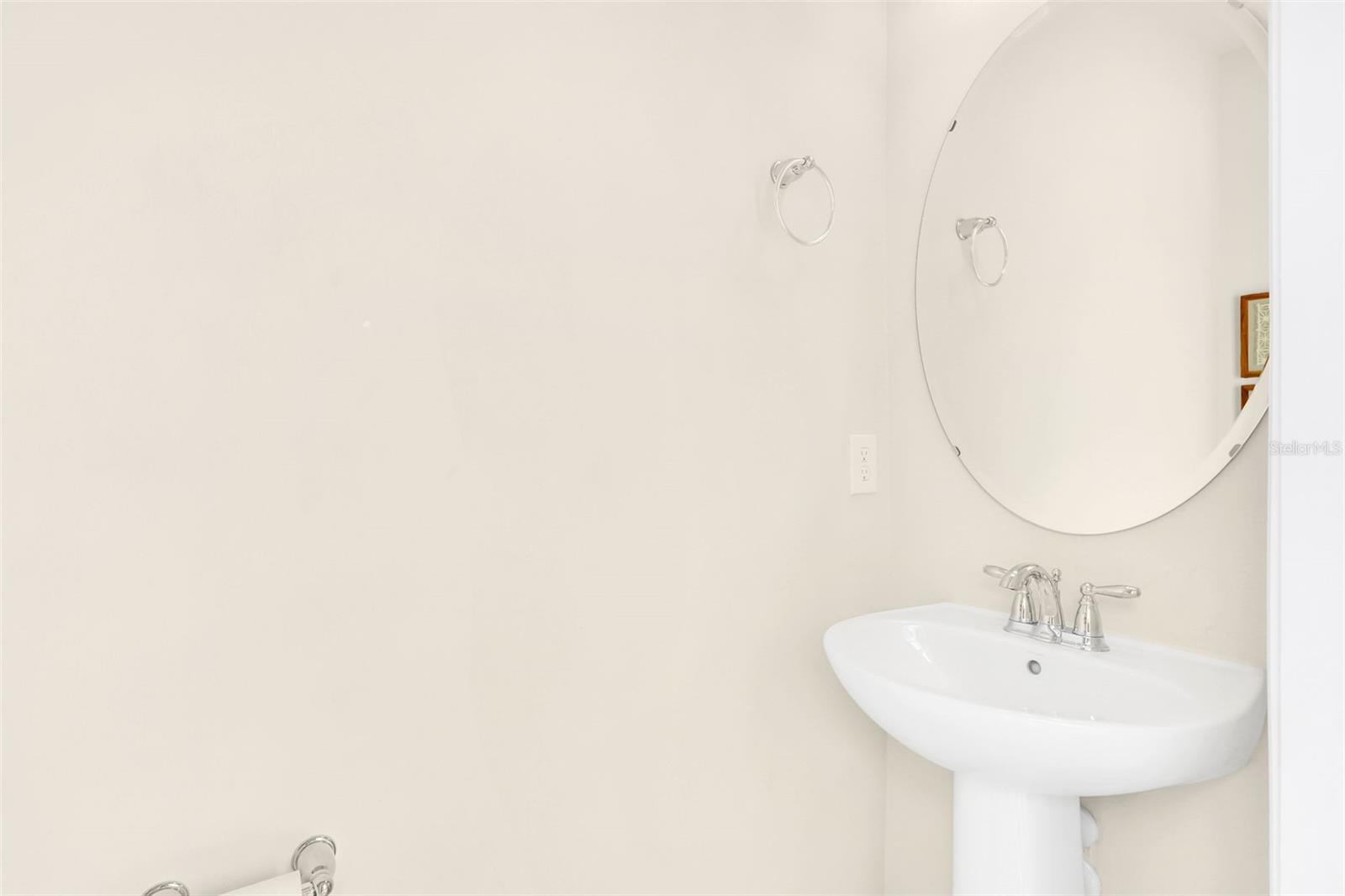 Image 26 of 65 For 7487 Oakmoss Loop