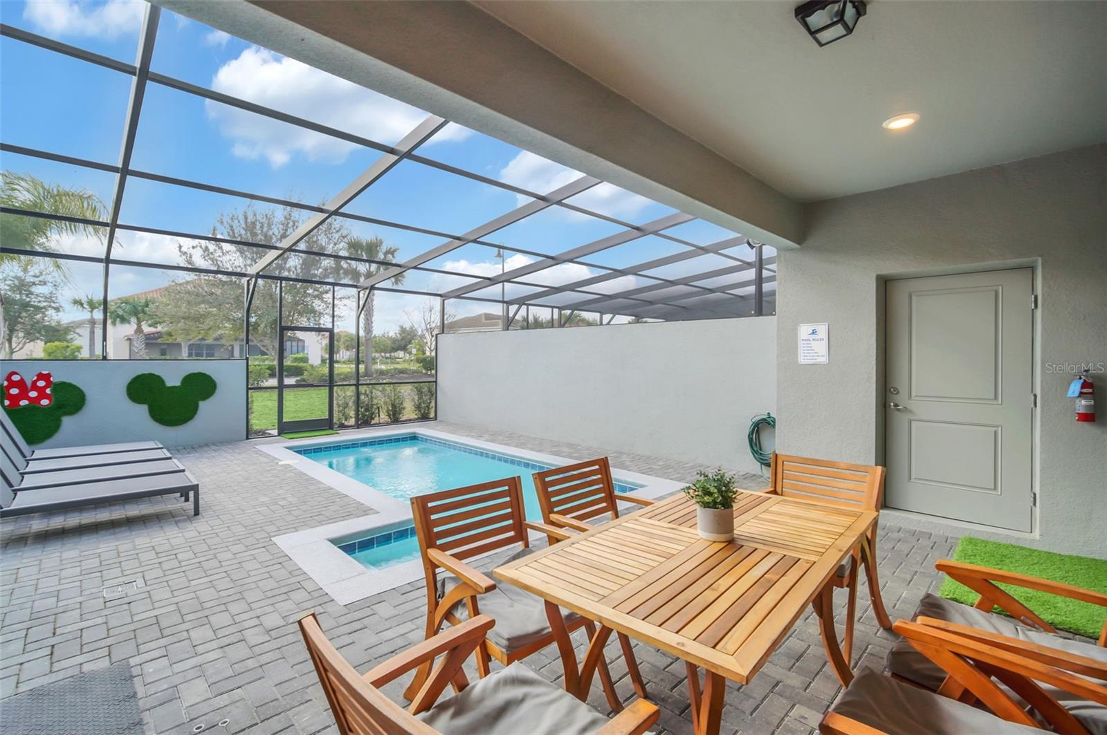 Image 54 of 65 For 7487 Oakmoss Loop