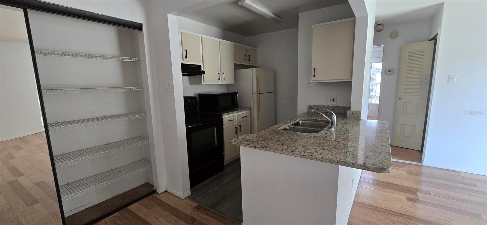 Image 6 of 21 For 3831 Nautical Way 203