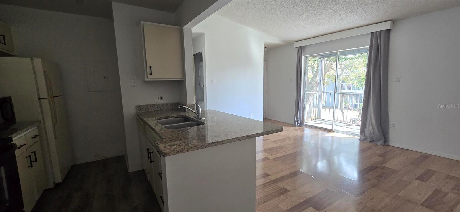 Image 7 of 21 For 3831 Nautical Way 203