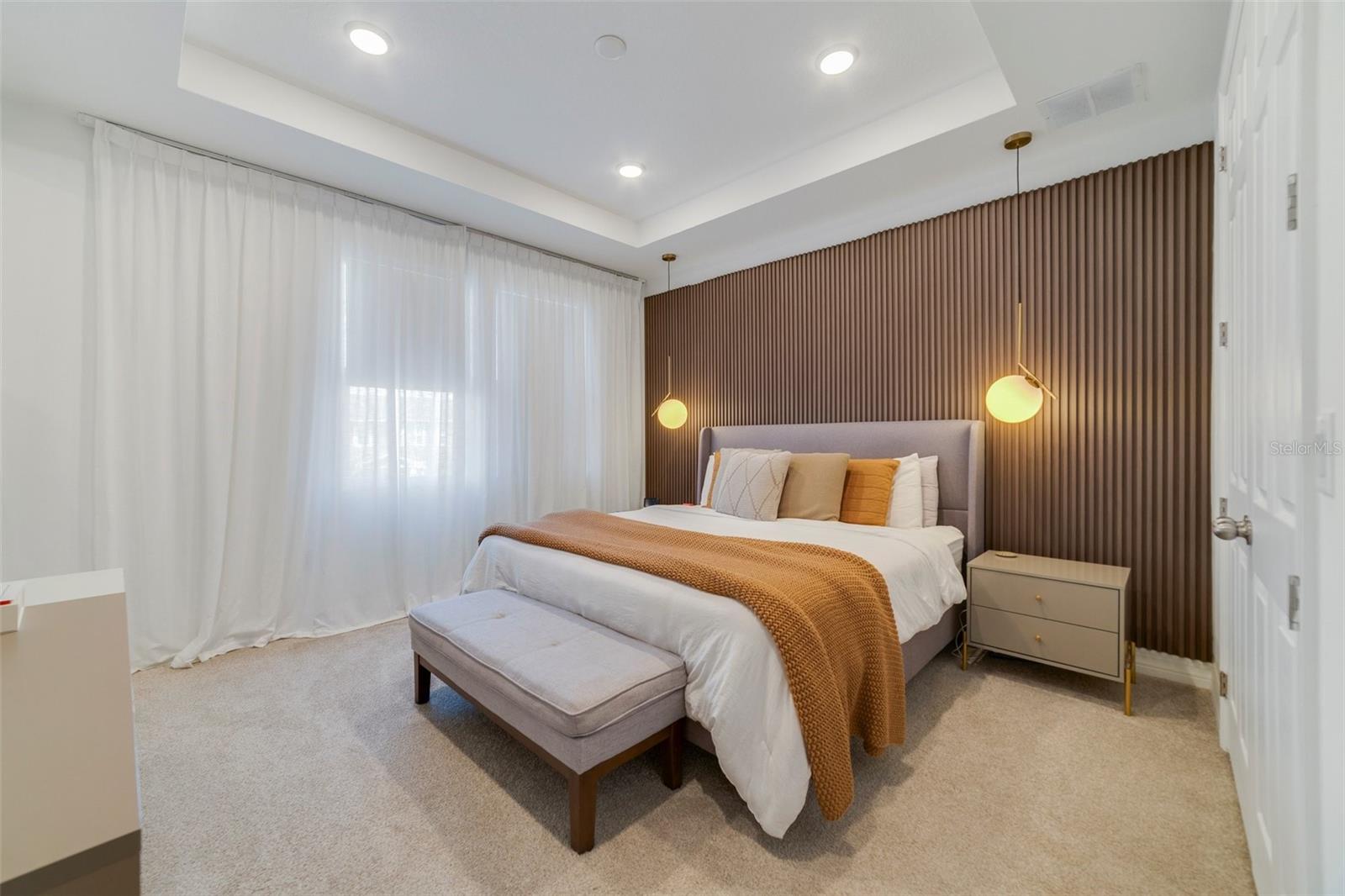 Image 6 of 37 For 2224 Celebration Boulevard