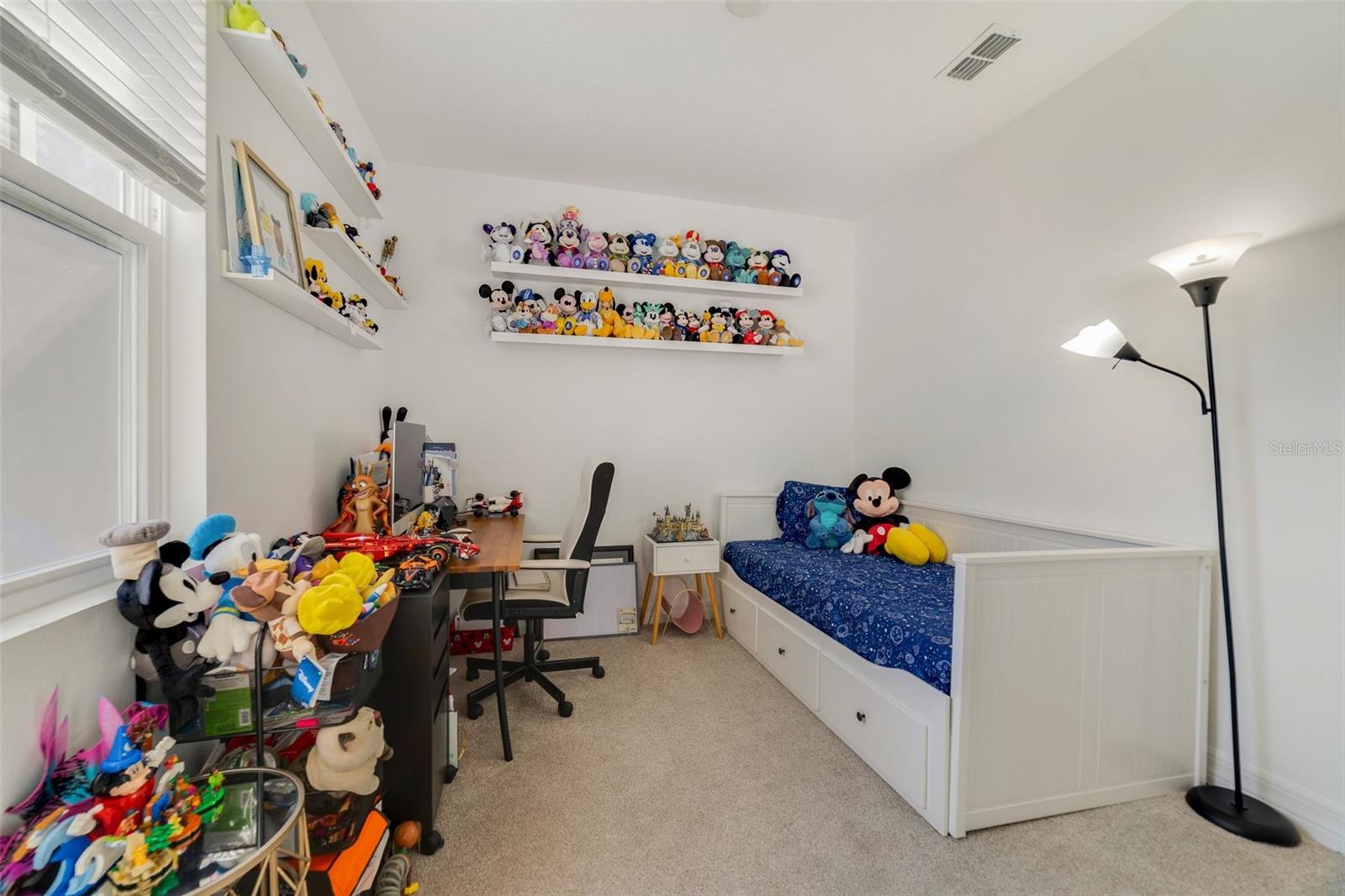 Image 8 of 37 For 2224 Celebration Boulevard