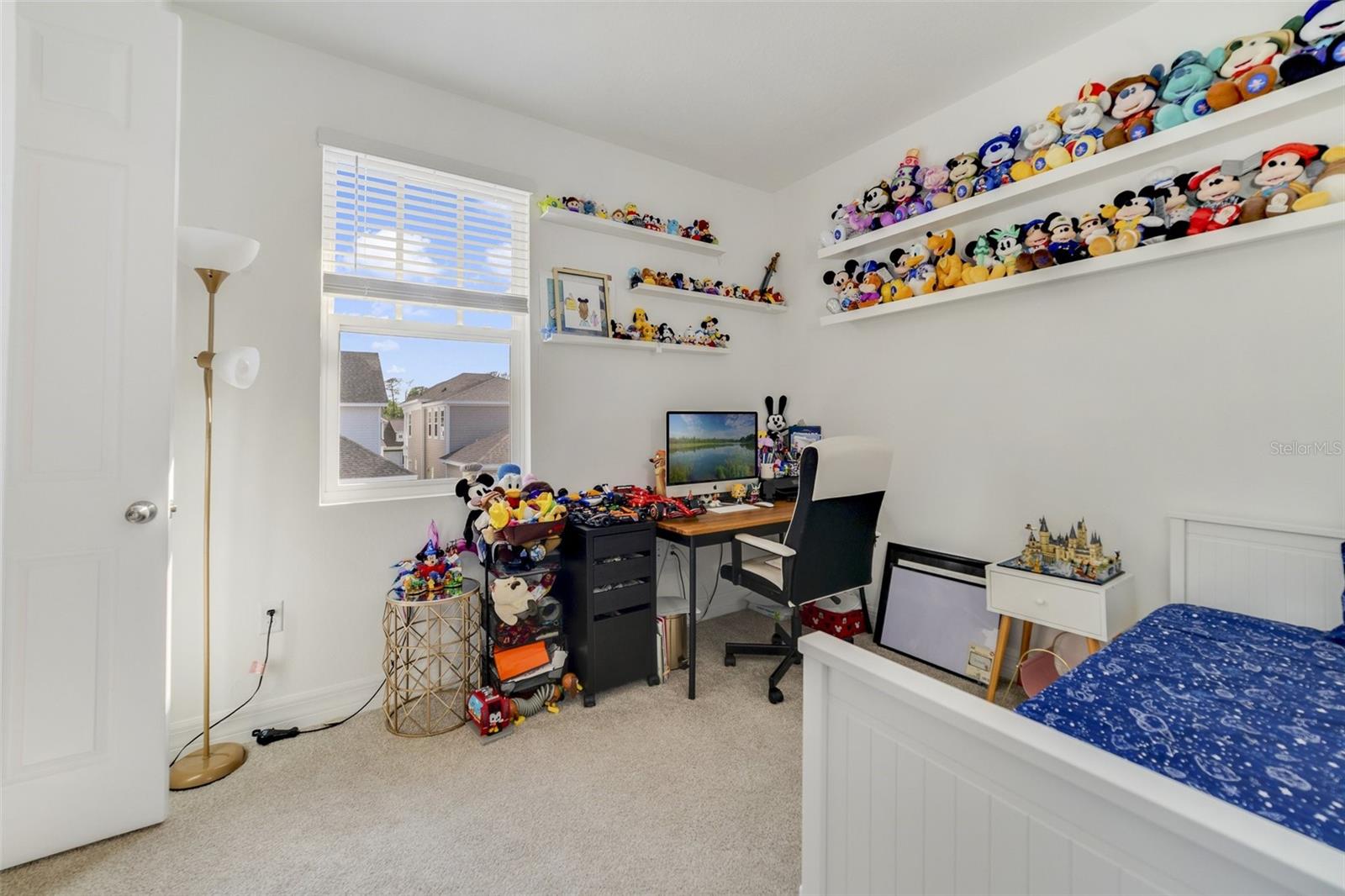 Image 9 of 37 For 2224 Celebration Boulevard