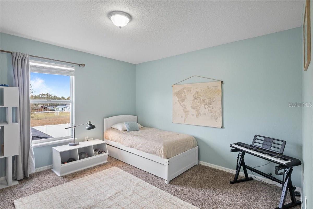 Image 23 of 32 For 673 Red Pepper Loop