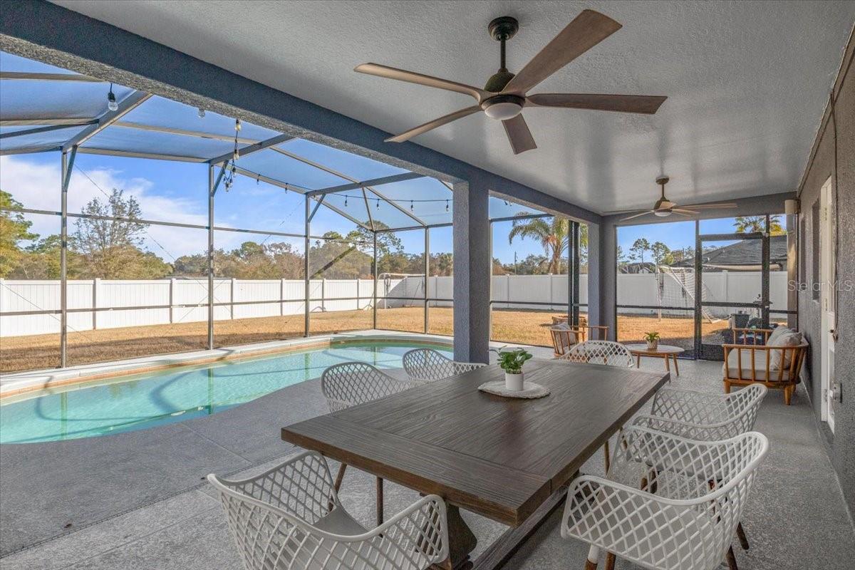 Image 29 of 32 For 673 Red Pepper Loop