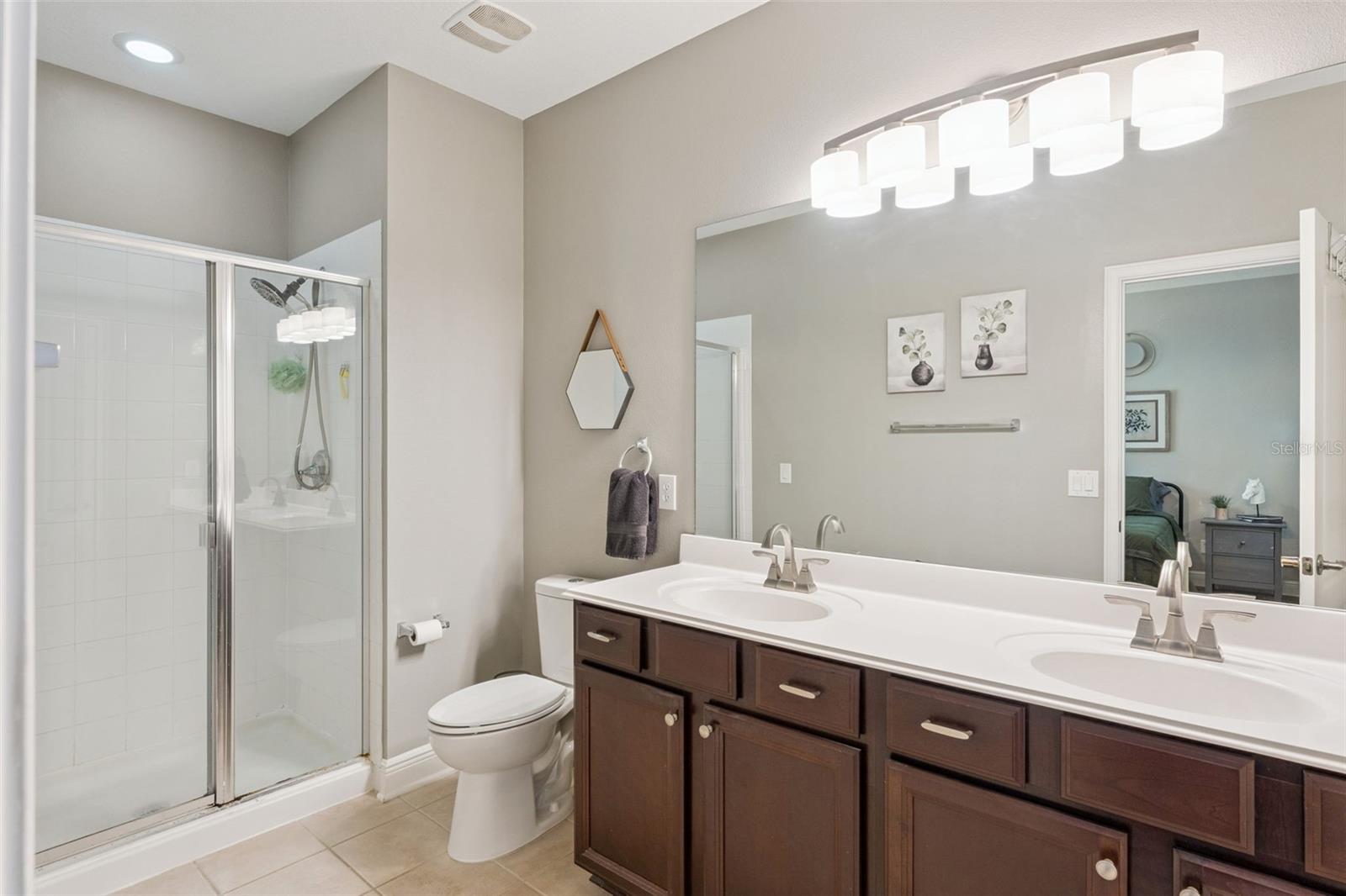 Image 18 of 42 For 6104 Saint Julian Drive