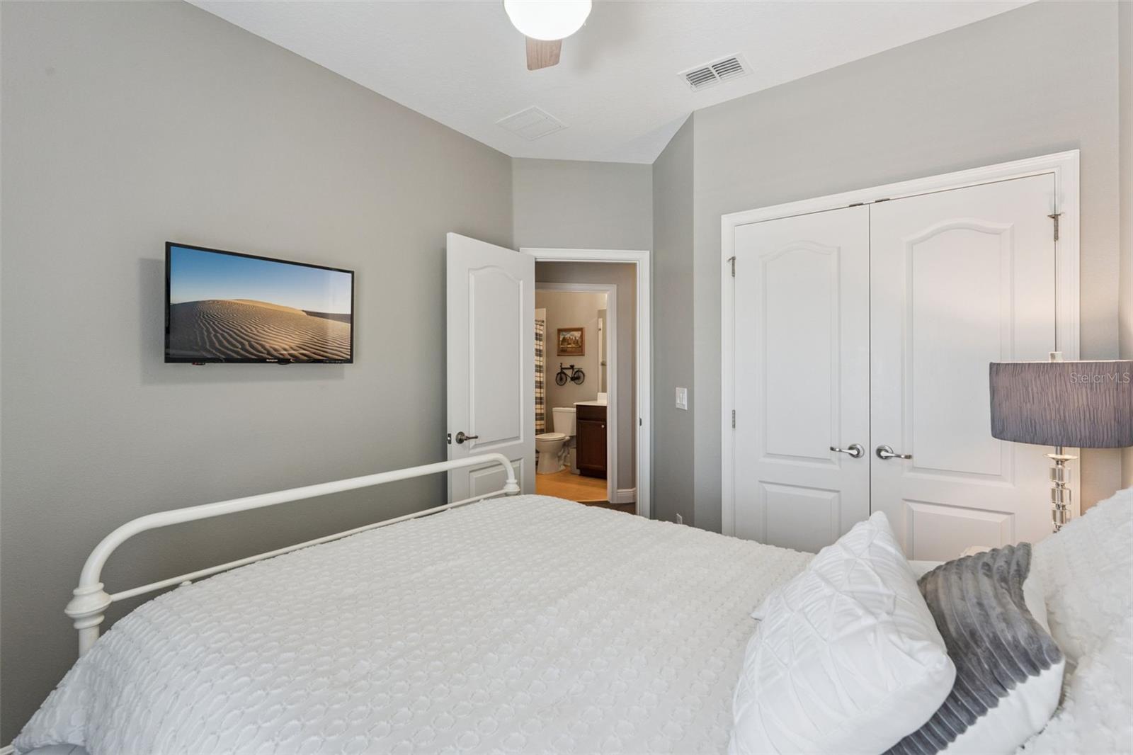 Image 20 of 42 For 6104 Saint Julian Drive