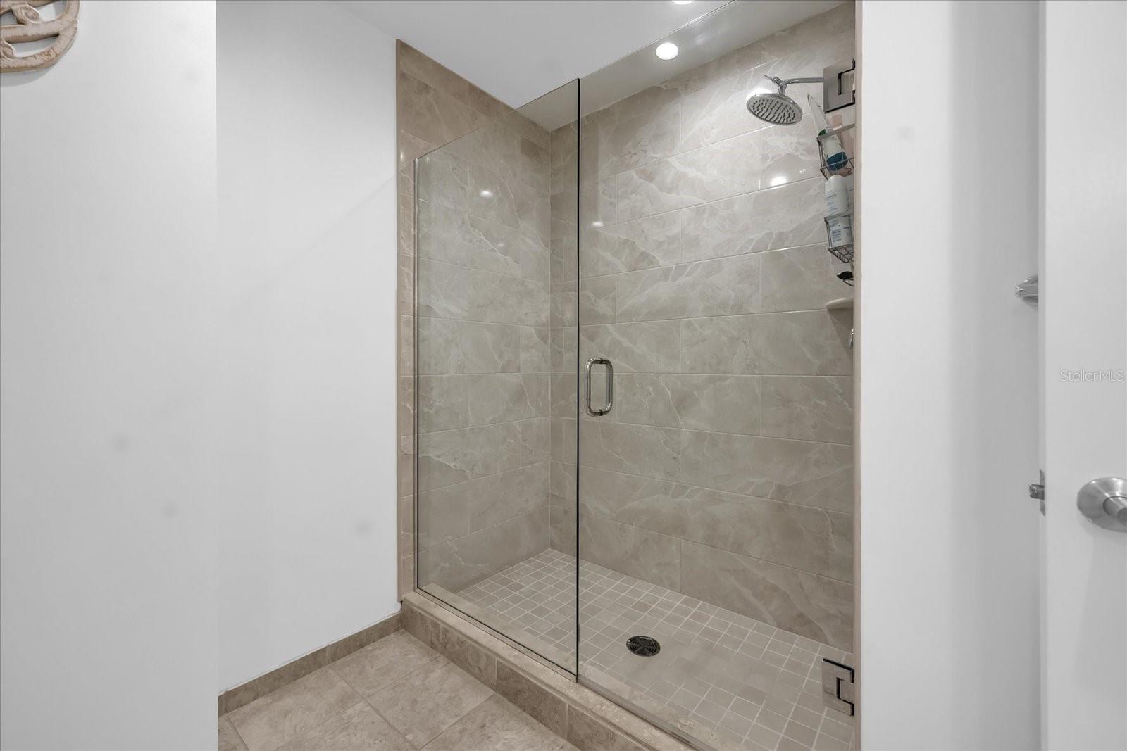 Image 30 of 45 For 1238 Kennedy Boulevard 802