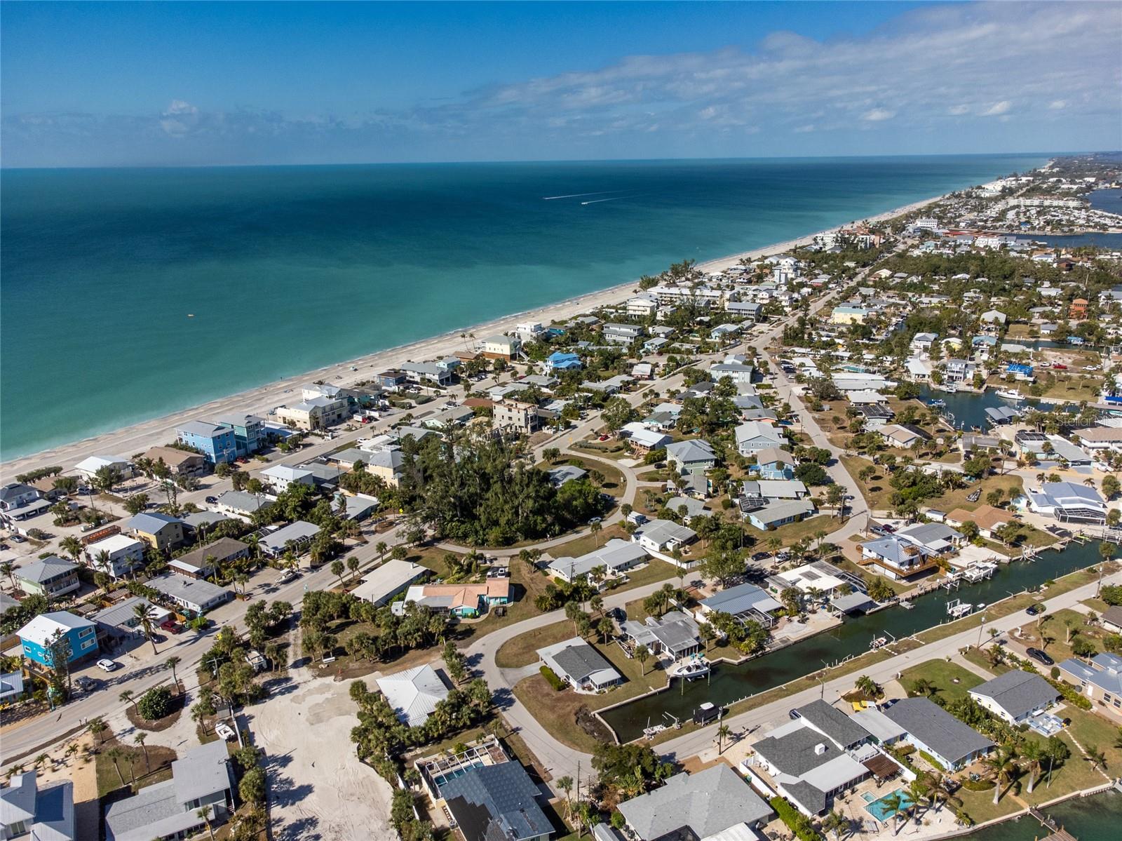 Image 10 of 21 For 1275 Holiday Drive