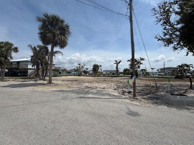 Image 4 of 21 For 1275 Holiday Drive