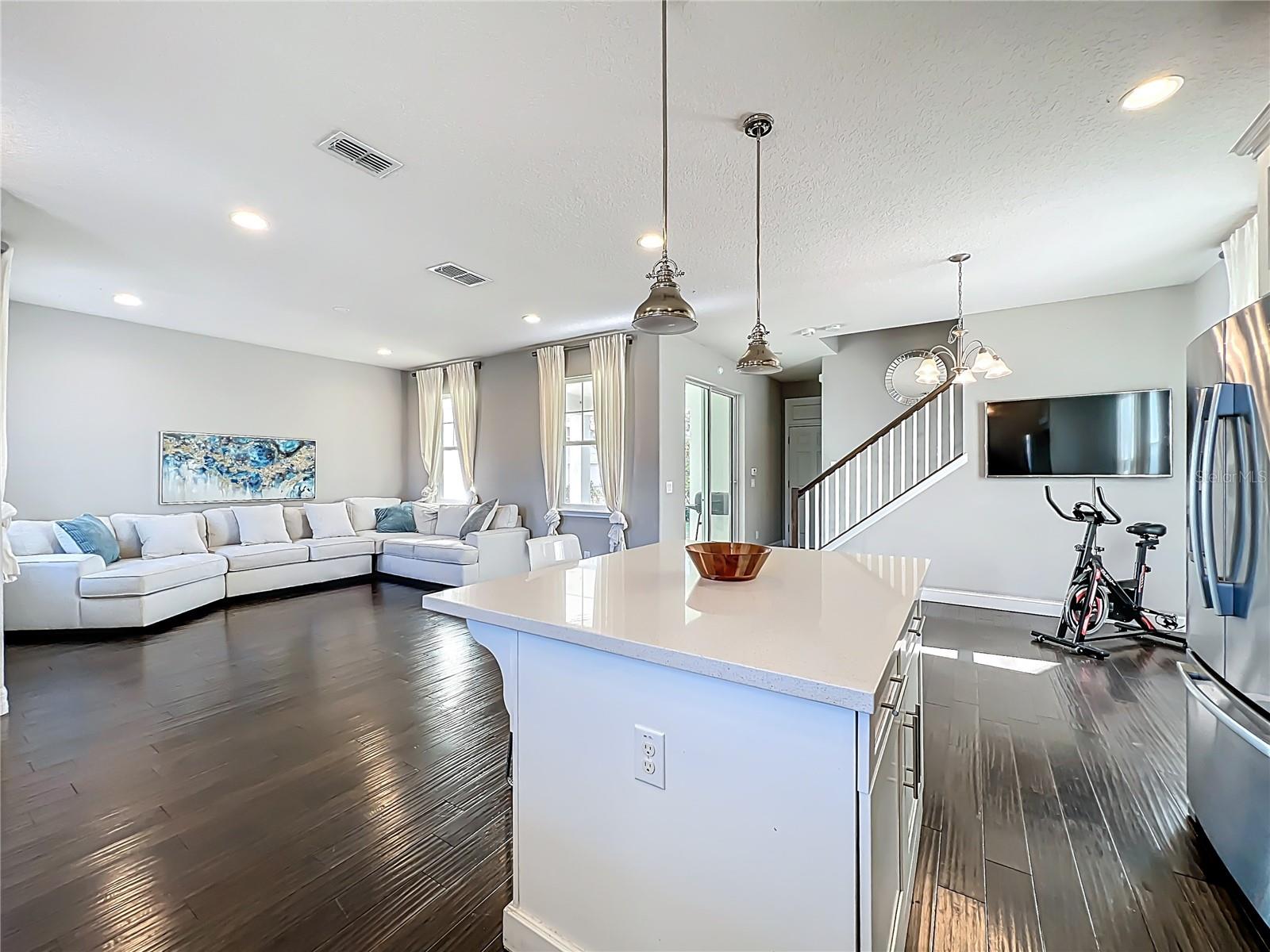 Image 15 of 66 For 4760 Silver Birch Way