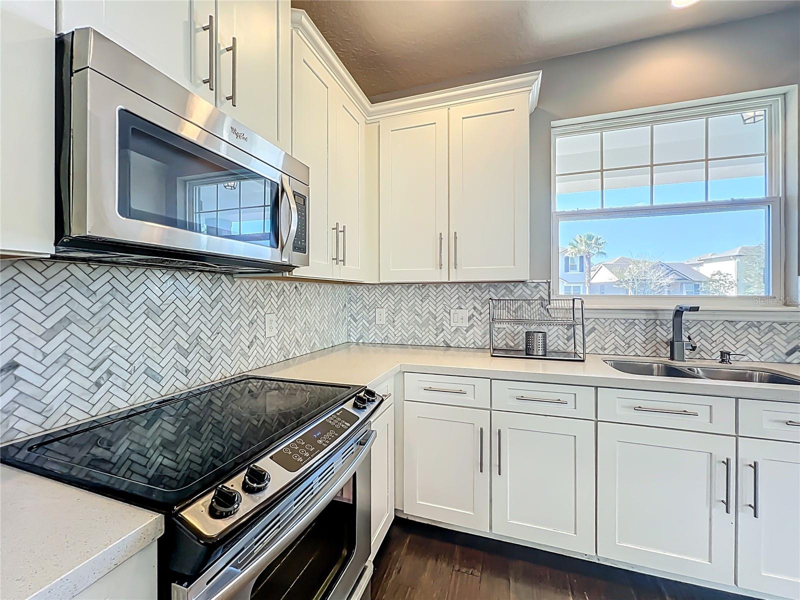 Image 17 of 66 For 4760 Silver Birch Way