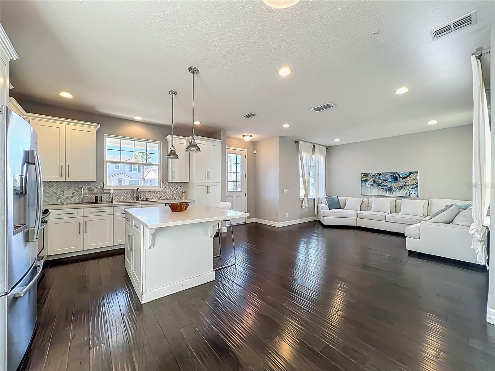 Image 19 of 66 For 4760 Silver Birch Way