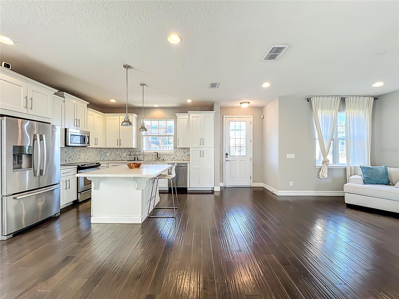 Image 20 of 66 For 4760 Silver Birch Way